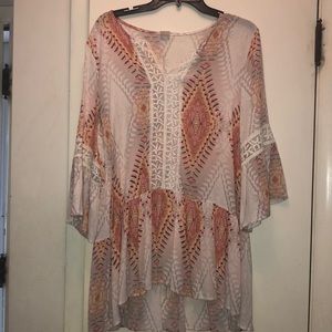 Adorable long top 3/4 puffy sleeves